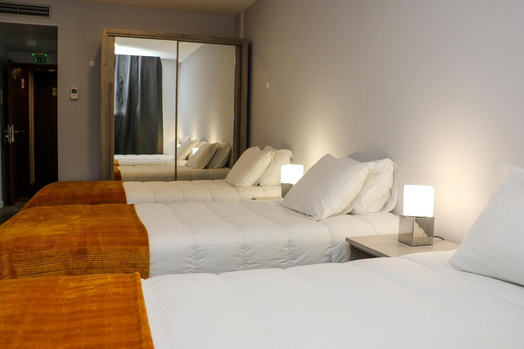 Hotel Dos Cavaleiros Torres Novas Buitenkant foto