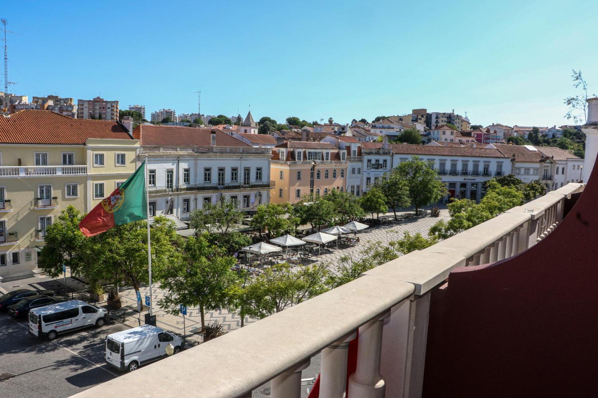 Hotel Dos Cavaleiros Torres Novas Buitenkant foto