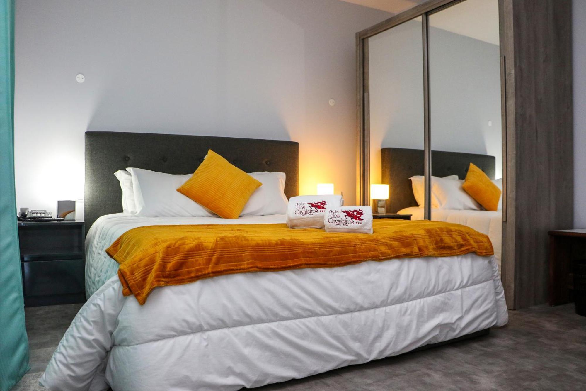Hotel Dos Cavaleiros Torres Novas Buitenkant foto