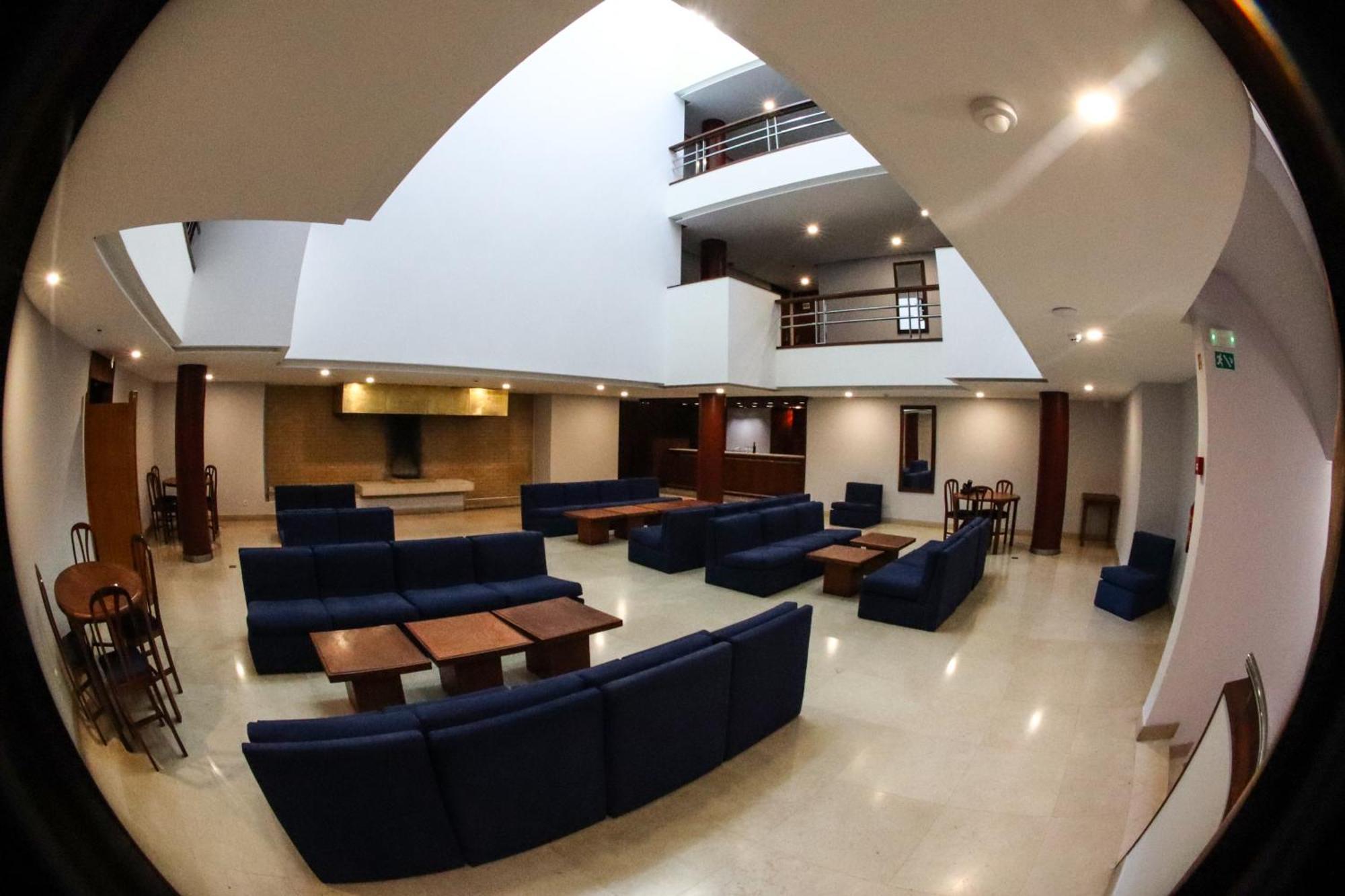 Hotel Dos Cavaleiros Torres Novas Buitenkant foto
